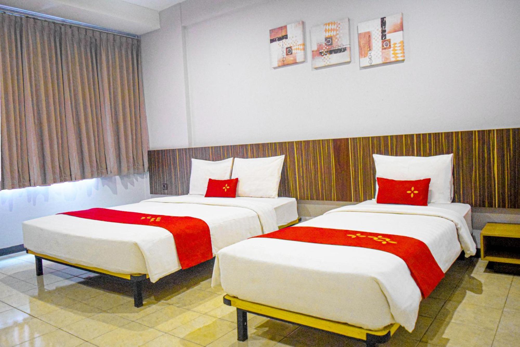 Valore Hotel Cimahi Екстер'єр фото